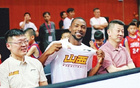 賈爾斯助陣，山西男籃簽第六外援