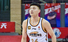 鄢手騏表現(xiàn)亮眼，16分8助6斷，減少失誤，效率提升
