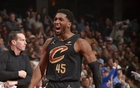 NBA：騎士14連勝，米切爾37分7三分，大勝公牛創(chuàng)歷史第6隊(duì)！
