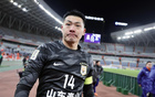 國(guó)門(mén)神助，八次封堵，泰山1-0勝，畢津浩失空門(mén)。