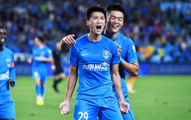 中超，宋龍破門被吹，南通2-1勝海牛，101分鐘送點(diǎn)。