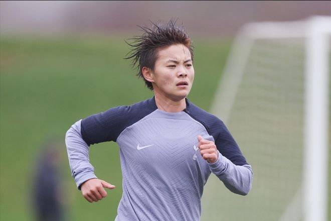 吳海燕唐涵失球，陳晨撲救兩球，武漢女足進亞冠四強。