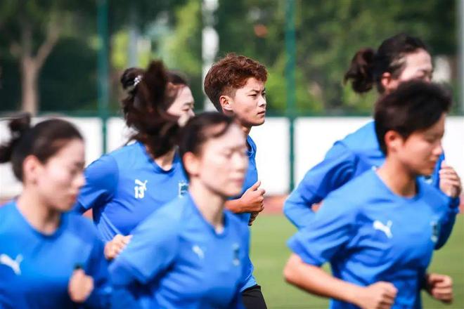亞冠半決賽明日戰(zhàn)，武漢女足沖刺巔峰！