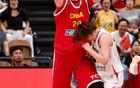 日本隊(duì)施“黑手”，女籃主力22分鐘淤青，宮魯鳴怒批