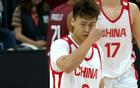 中國男籃勝沙特，郭士強指出核心問題：29分2分4犯規(guī)。