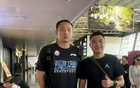 青島頂薪求王奕博，網(wǎng)友見其穿訓(xùn)服